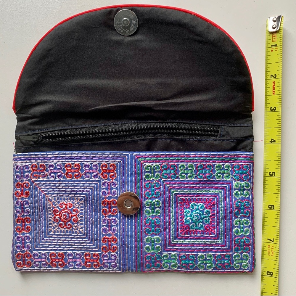 Embroidered Wallet - Picture 7 of 7